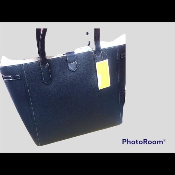 🍀MK Cassie Handbag Set 🍀 - Picture 7 of 14